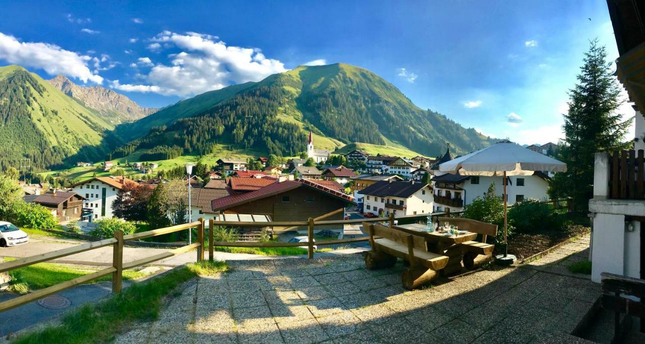 Haus Helli Apartment Berwang Exterior photo